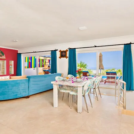 Uzumlu Village 2 Bedroom With Private Pool 빌라 칼칸