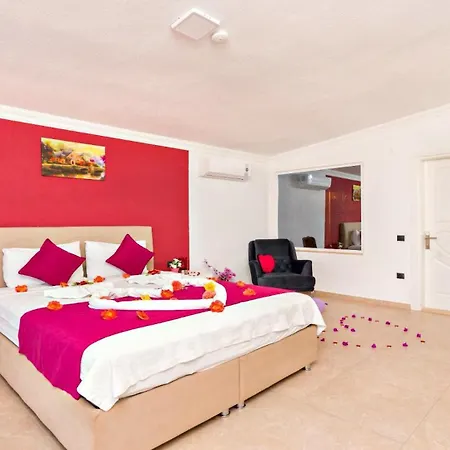 Uzumlu Village 2 Bedroom 3976 * Kalkan